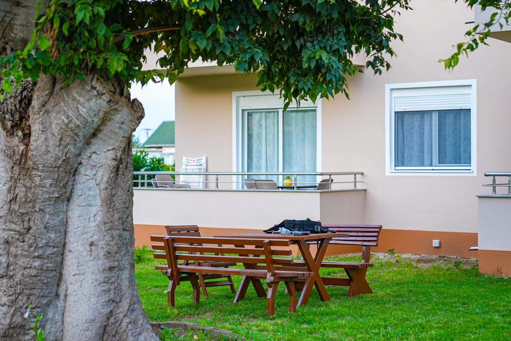 Mar Nero Apartments Bregvija Exterior photo